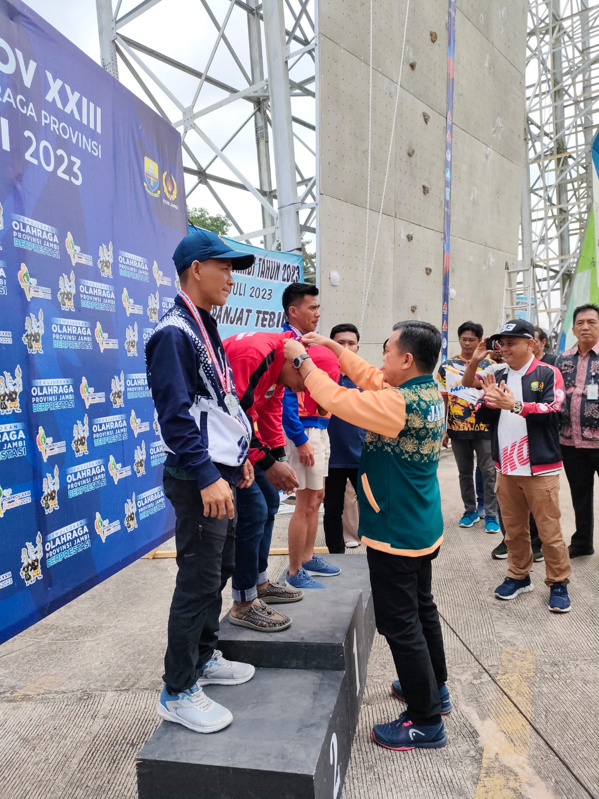 Atlet Panjat Tebing dari Muaro Jambi Berhasil Sumbangkan 2 Medali Emas